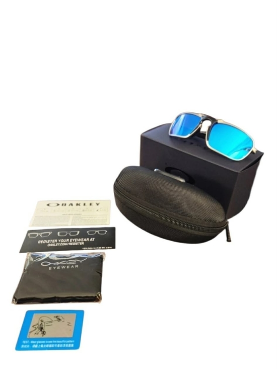 Oakley Other - Oakley Badman Metal Silver Frame Polarized Blue Lens 🕶️